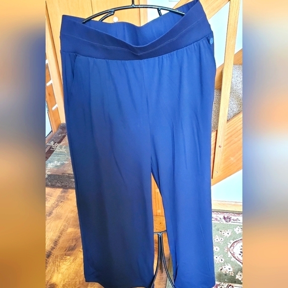 T by Talbots Navy Blue Out and About Wide Leg Sz. L Pants - Picture 2 of 16